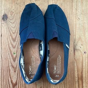 Toms shoes